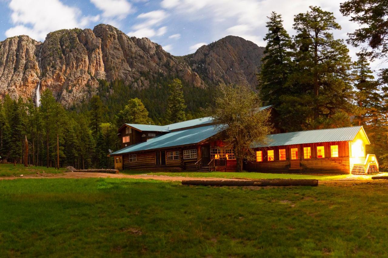 Corkins Lodge Chama Εξωτερικό φωτογραφία