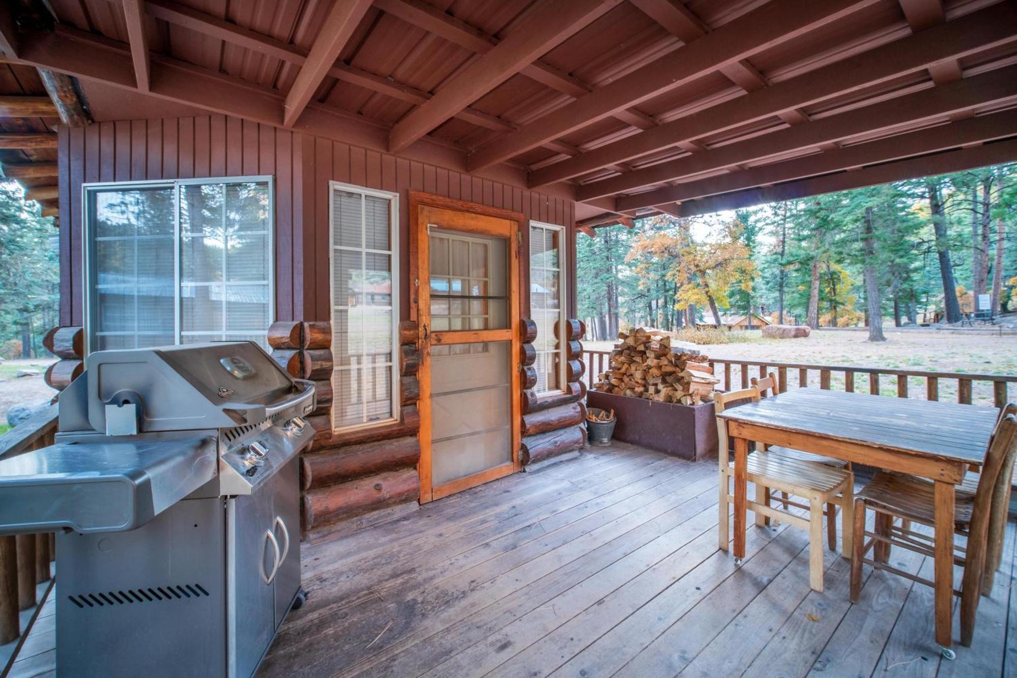 Corkins Lodge Chama Εξωτερικό φωτογραφία